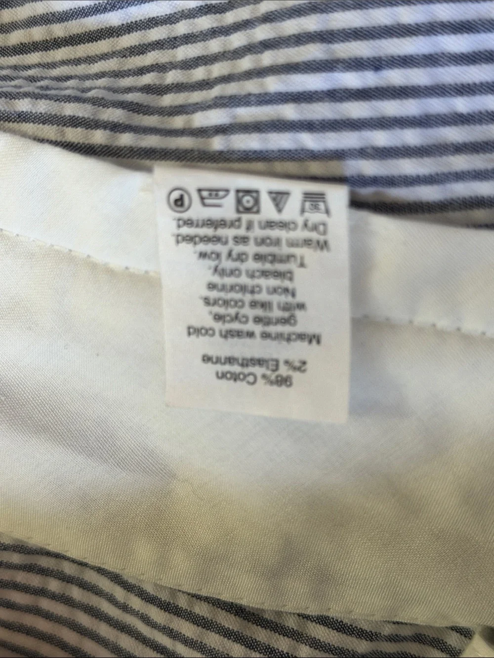 J. Crew Men's Navy and White flex chino  Flat-Front Shorts size 33W